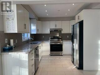 15 Heatherwood Crescent, Markham, ON, L3R 8X3 - 8