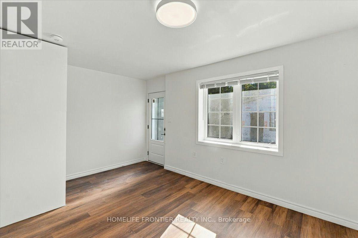 4-99 Regent Road, Toronto, ON, M3K 1H2 - 4