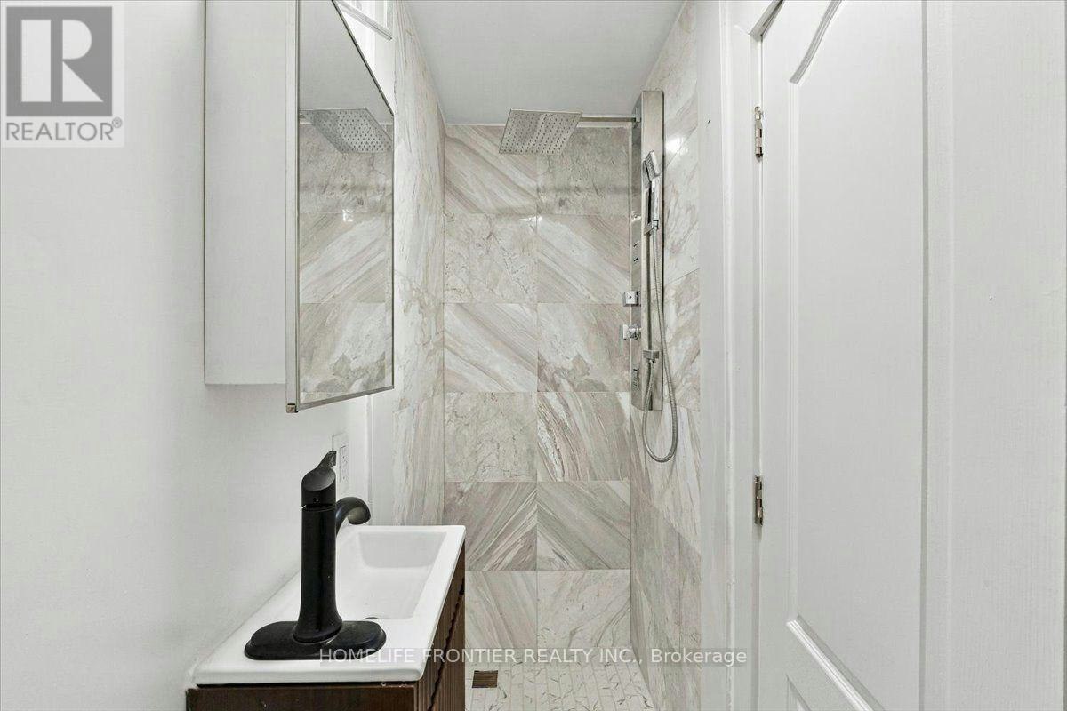 4-99 Regent Road, Toronto, ON, M3K 1H2 - 7