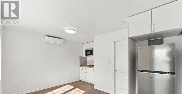 4-99 Regent Road, Toronto, ON, M3K 1H2 - 3
