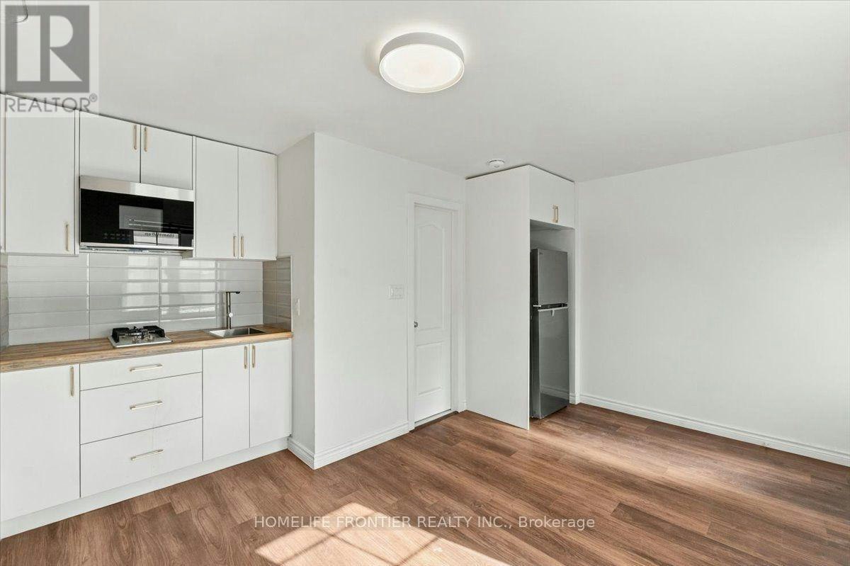 4-99 Regent Road, Toronto, ON, M3K 1H2 - 2