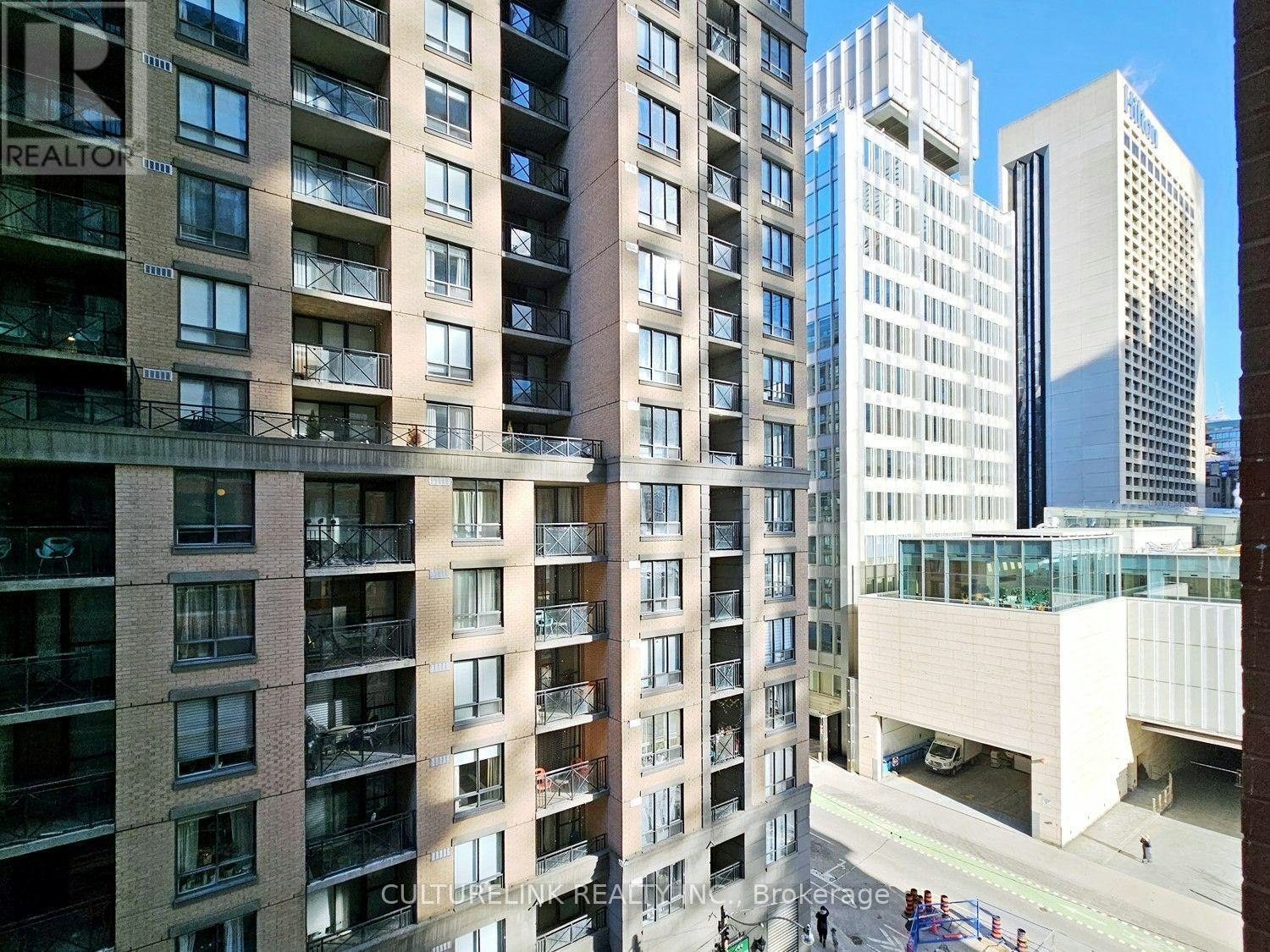 707-126 Simcoe Street, Toronto, ON, M5H 4E6 - 3