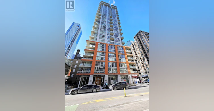 707-126 Simcoe Street, Toronto, ON, M5H 4E6