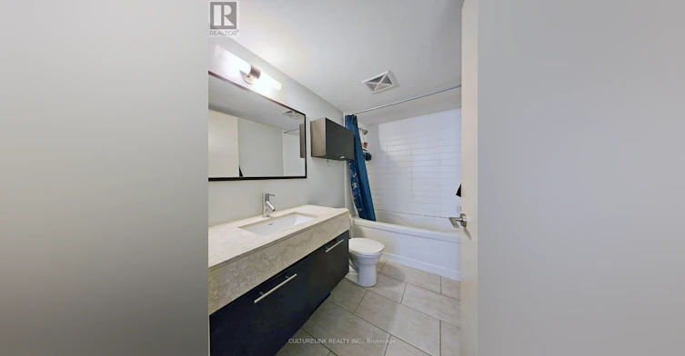 707-126 Simcoe Street, Toronto, ON, M5H 4E6 - 5