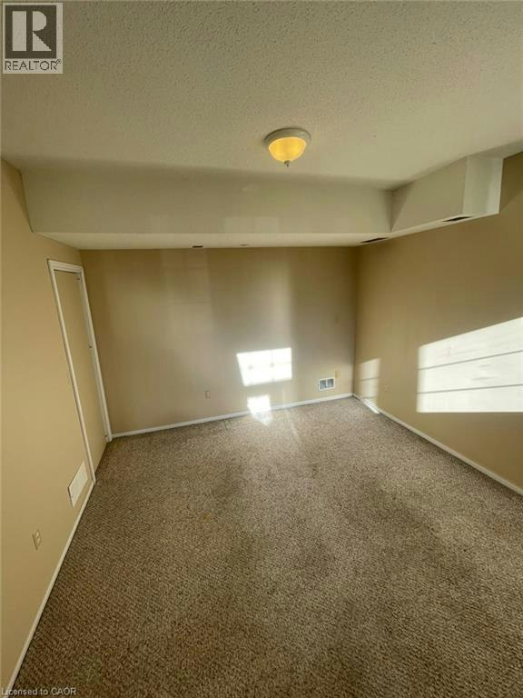 Upper-123 Elmira Road N, Guelph, ON, N1K 1Z1 - 3