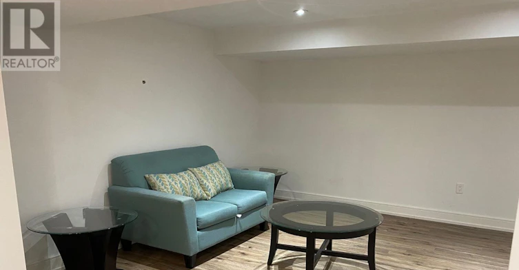 BSMT-32 Billingham Road, Toronto, ON, M9B 3X1 - 9