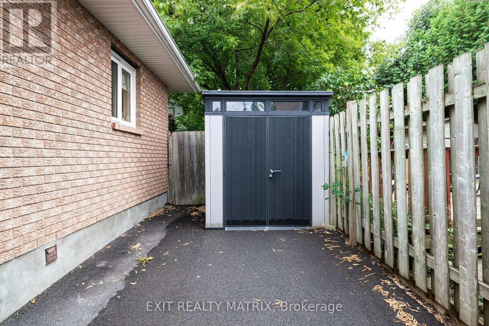 2-1384 Chatelain Avenue, Ottawa, ON, K1Z 8A8 - 17
