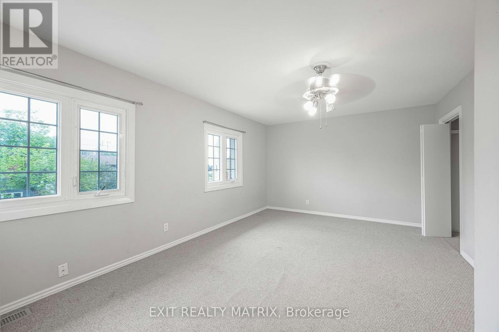 2-1384 Chatelain Avenue, Ottawa, ON, K1Z 8A8 - 9
