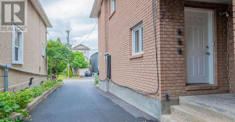 2-1384 Chatelain Avenue, Ottawa, ON, K1Z 8A8 - 3