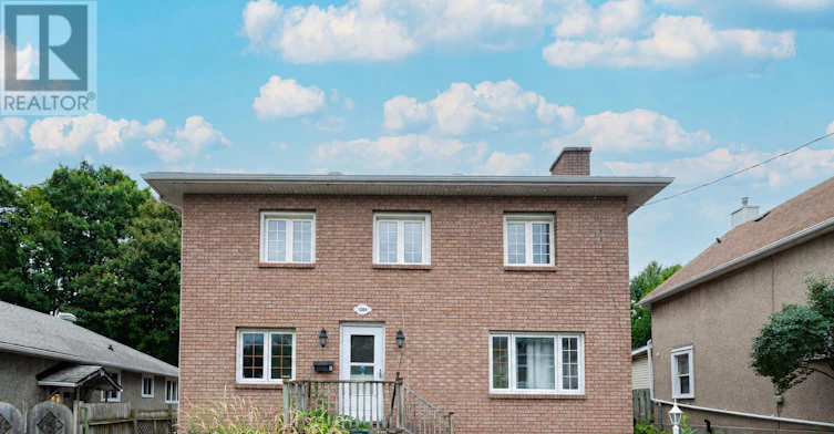2-1384 Chatelain Avenue, Ottawa, ON, K1Z 8A8 - 2