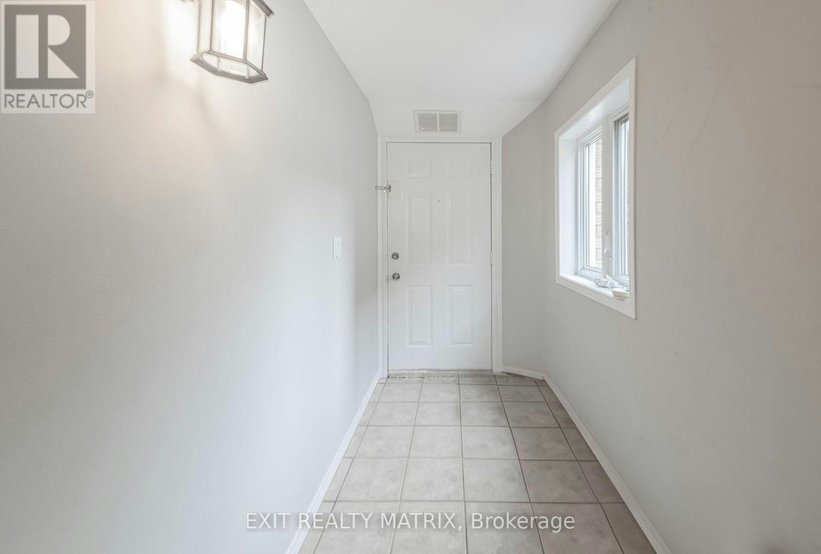 2-1384 Chatelain Avenue, Ottawa, ON, K1Z 8A8 - 4
