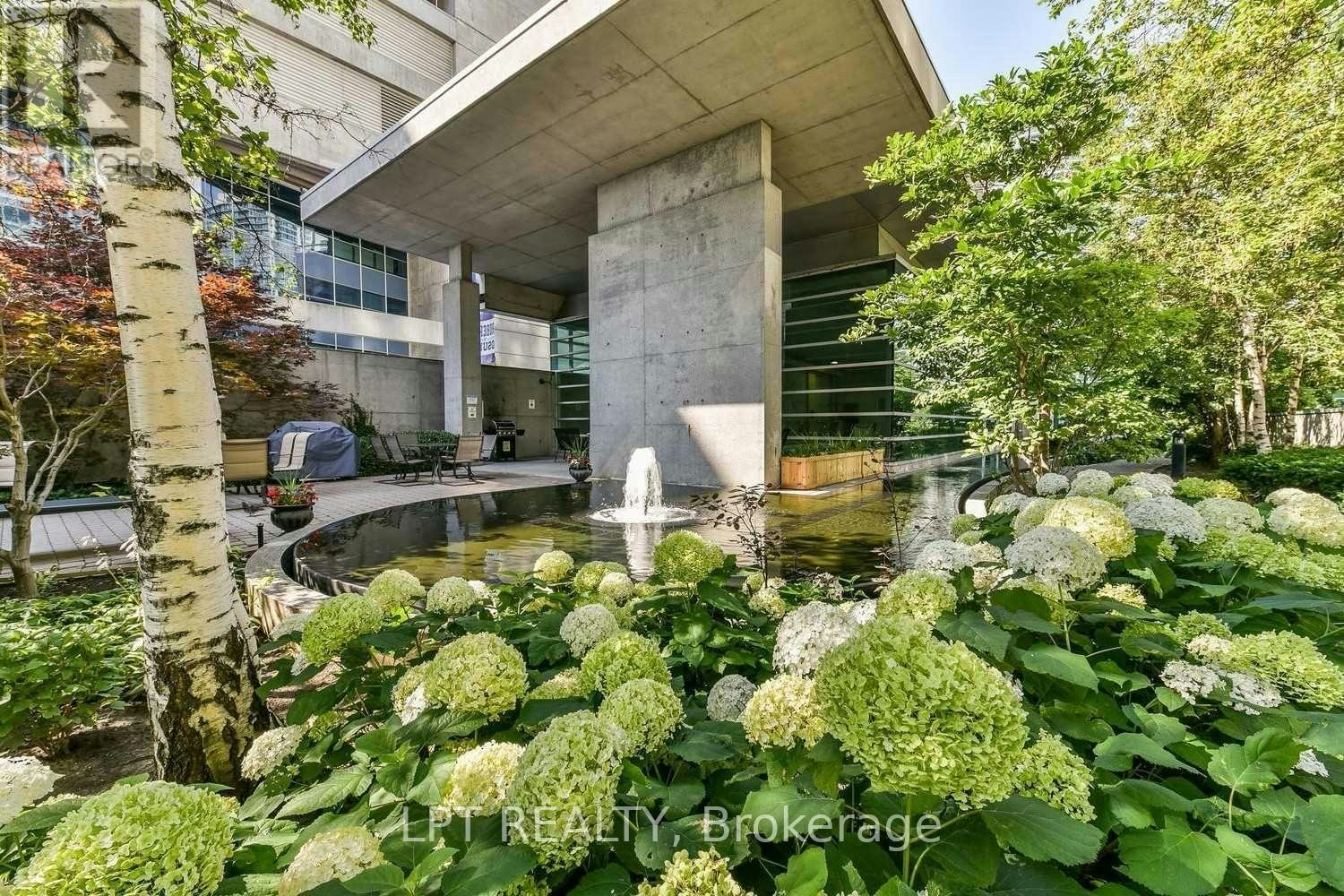 1002-81 Navy Wharf Court, Toronto, ON, M5V 3S2 - 17