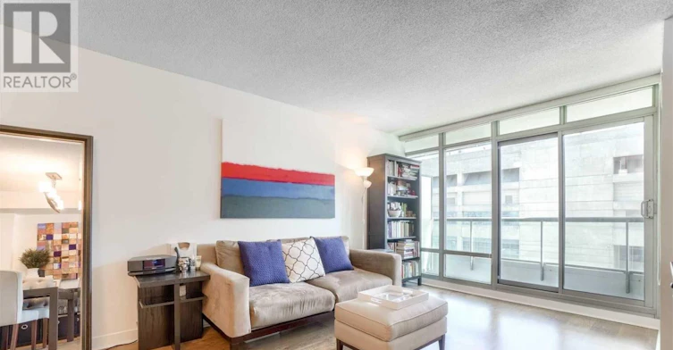 1002-81 Navy Wharf Court, Toronto, ON, M5V 3S2 - 2