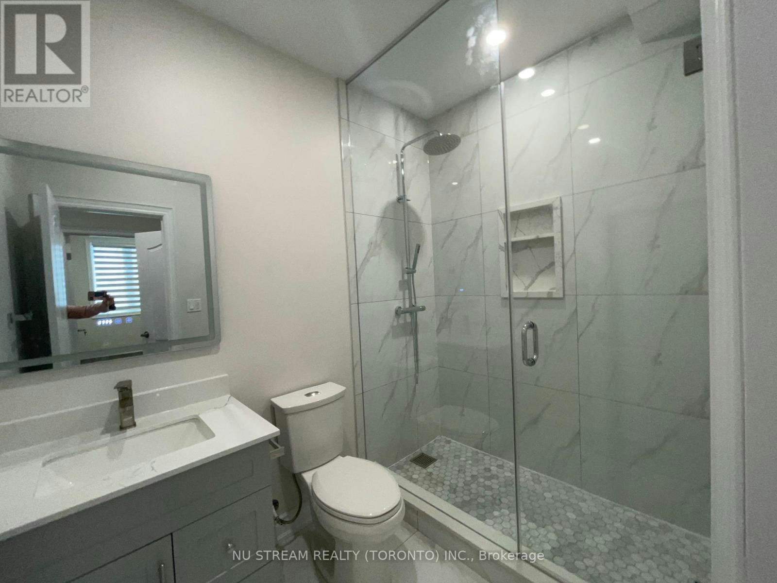 LOWER-10 Drizzel Crescent, Richmond Hill, ON, L4E 1G7 - 9