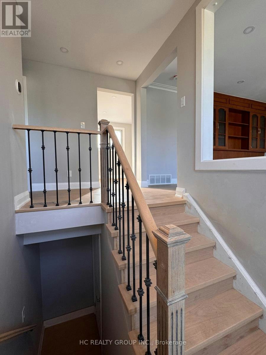 32 Upper King Richard Court, Markham, ON, L3P 1M1 - 14