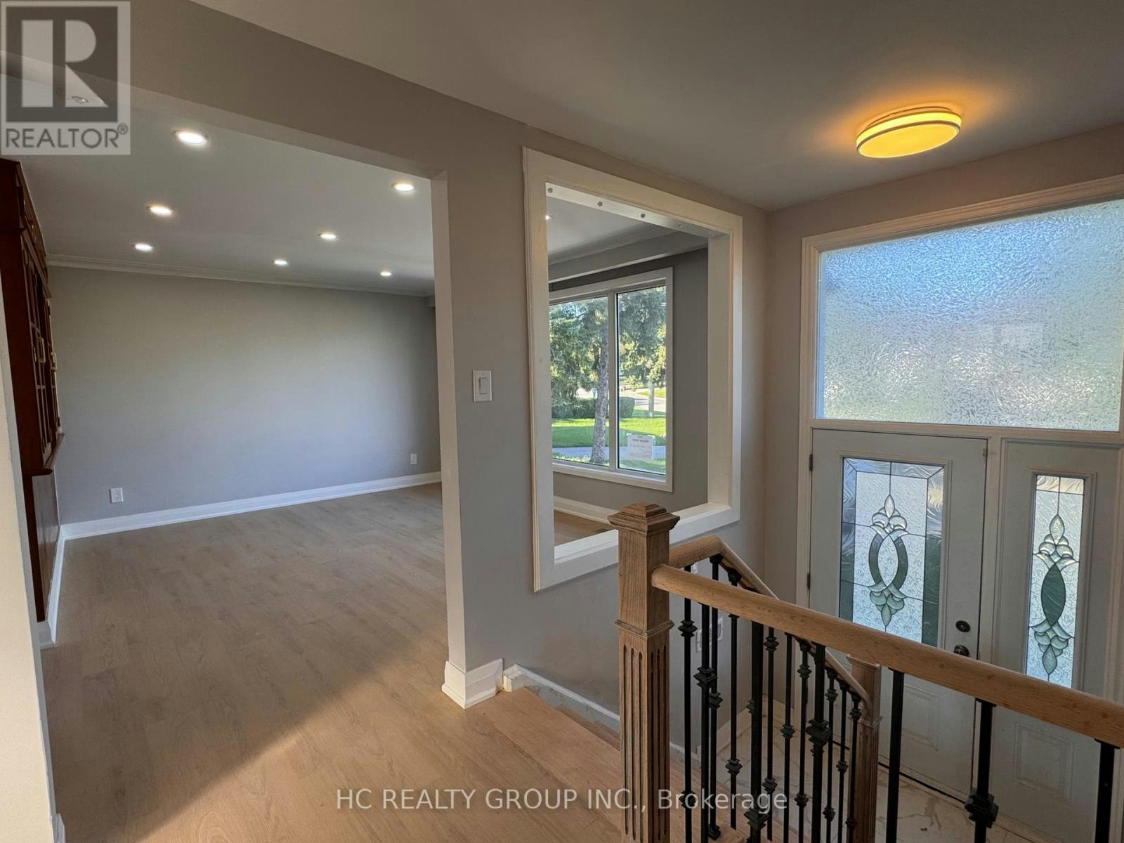 32 Upper King Richard Court, Markham, ON, L3P 1M1 - 2