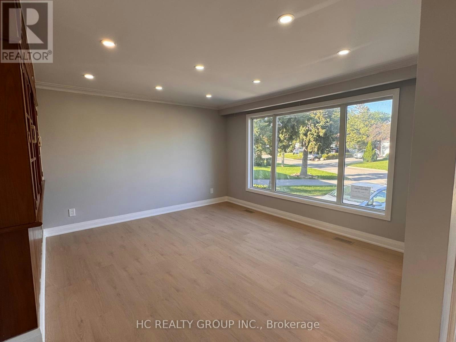 32 Upper King Richard Court, Markham, ON, L3P 1M1 - 3