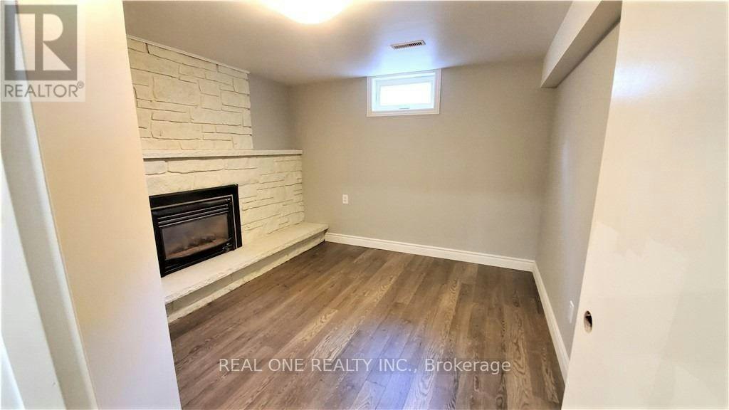 LOWER-133 Mccraney Street, Oakville, ON, L6H 1H5 - 3