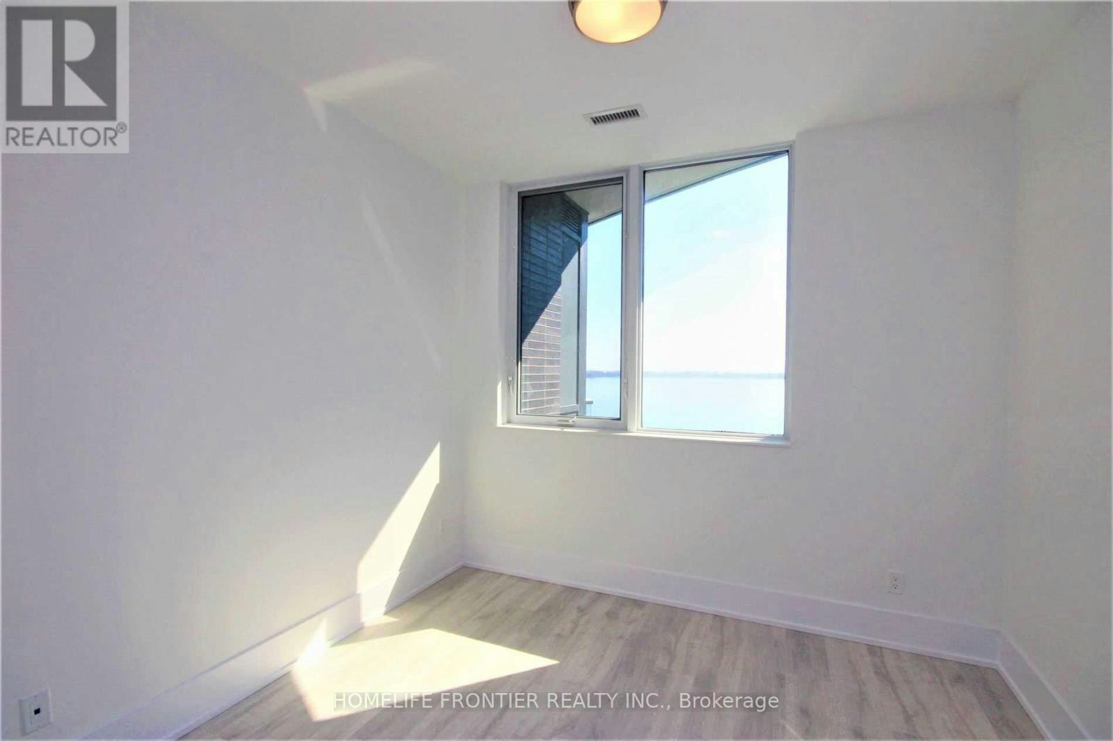 912-1 Edgewater Drive, Toronto, ON, M5A 0L1 - 13