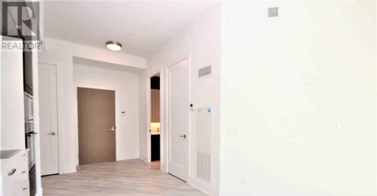 912-1 Edgewater Drive, Toronto, ON, M5A 0L1 - 12