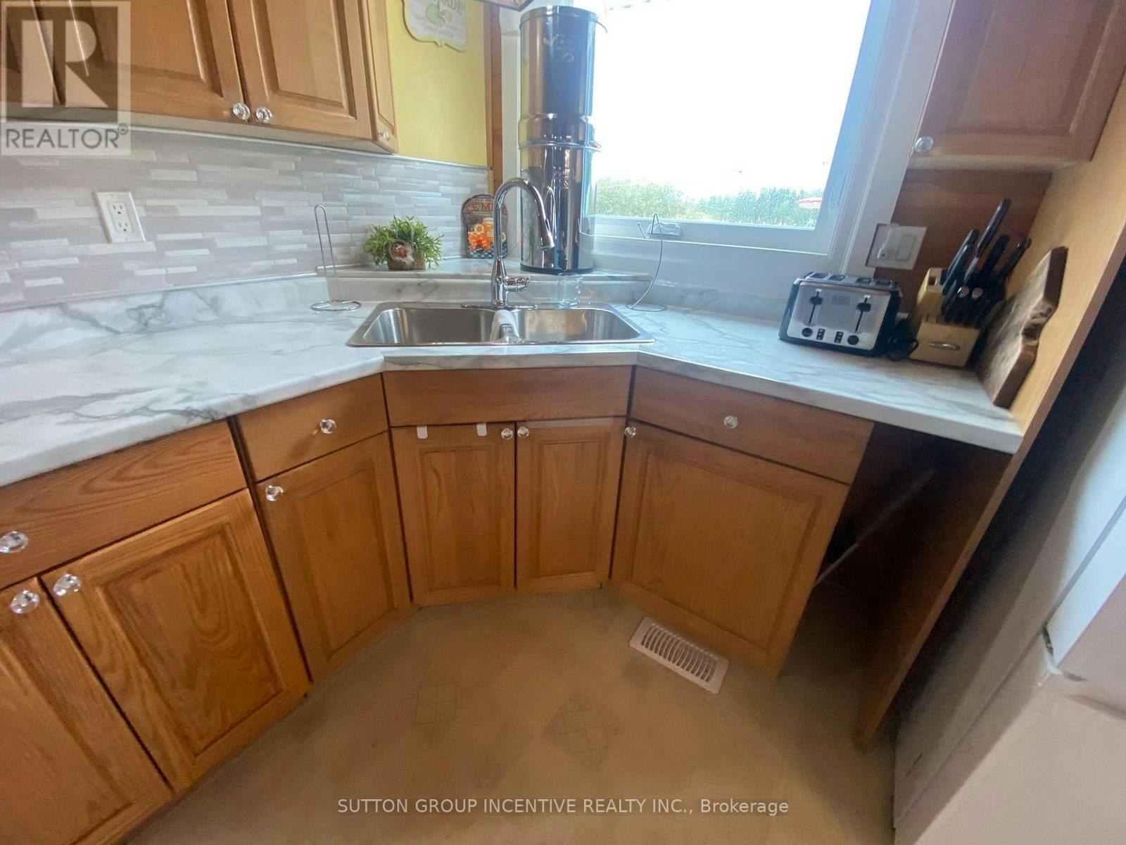 24 Bowman Avenue, Matheson, ON, P0K 1N0 - 3