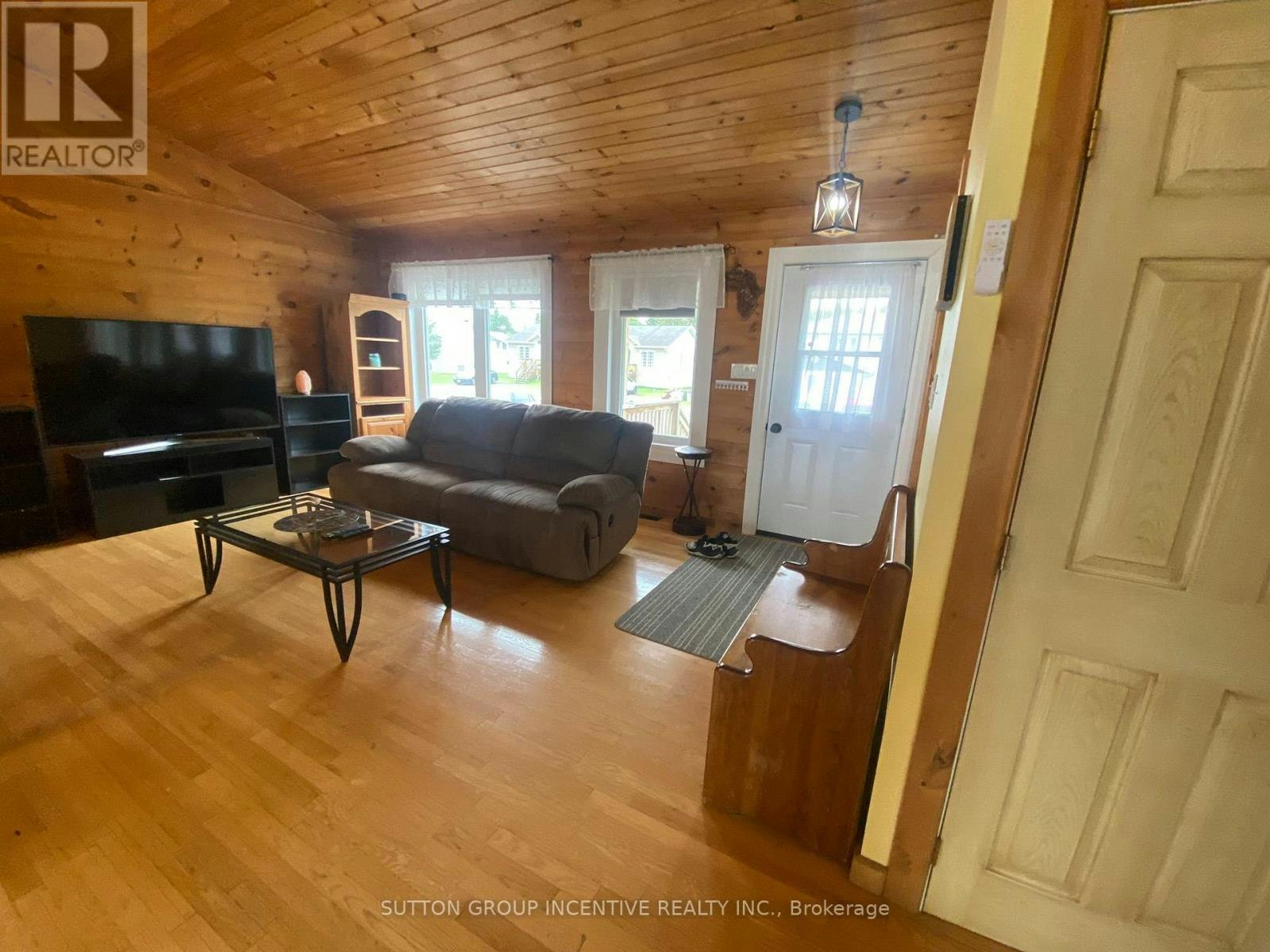 24 Bowman Avenue, Matheson, ON, P0K 1N0 - 4