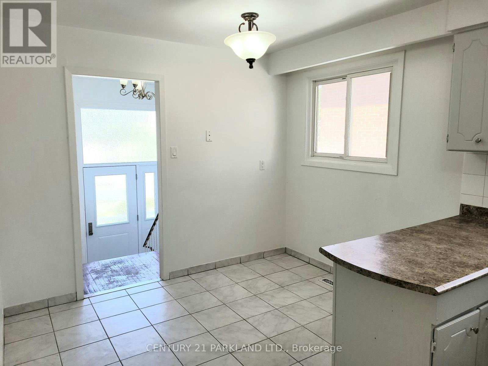 13 Tolton Drive, Brampton, ON, L6V 2P9 - 4