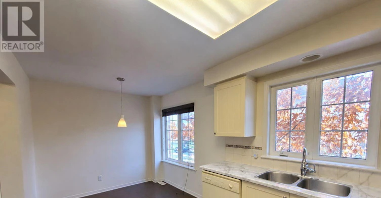 243-90 Edenvale Drive, Ottawa, ON, K2K 3N8 - 5