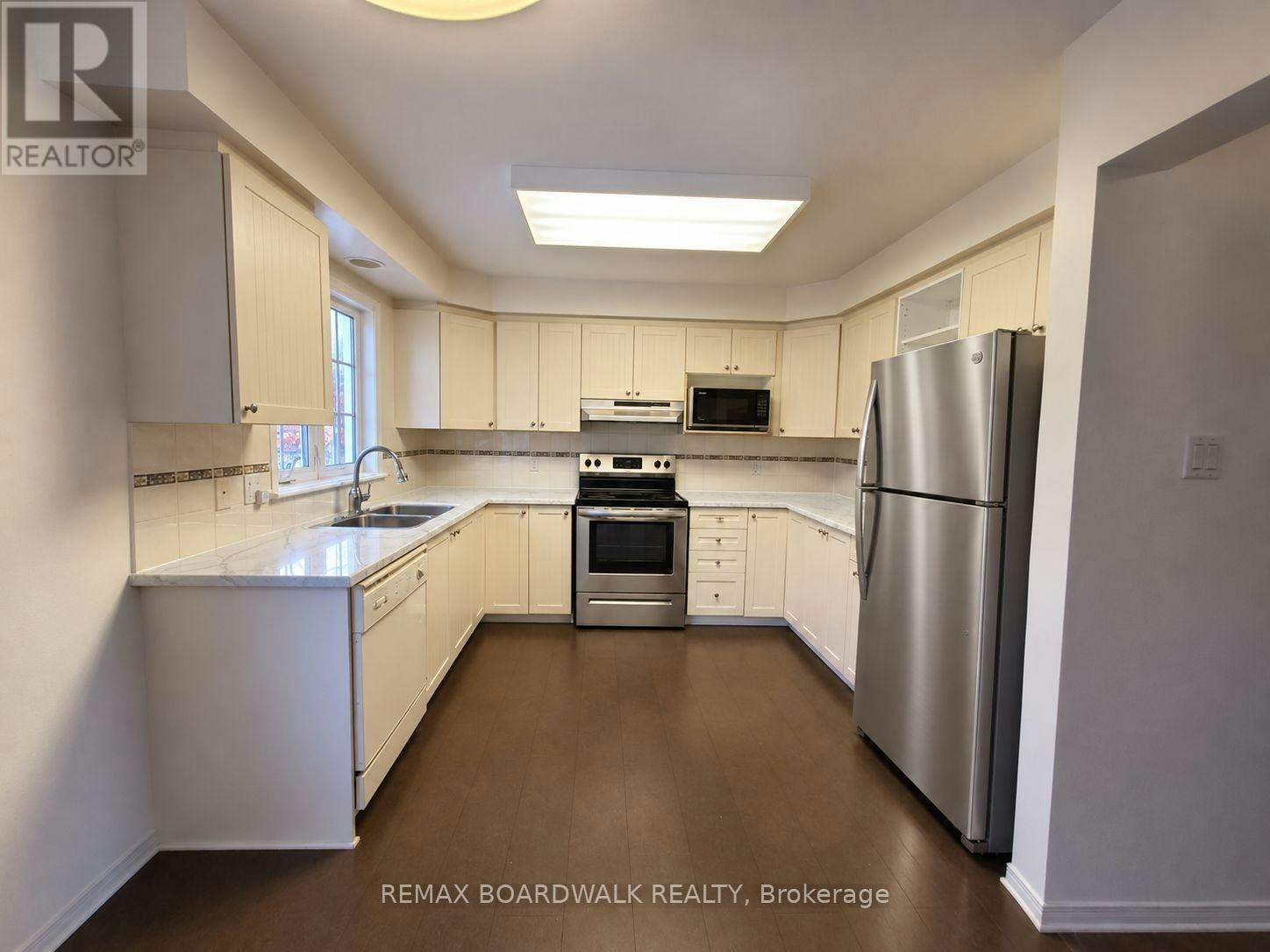 243-90 Edenvale Drive, Ottawa, ON, K2K 3N8 - 3