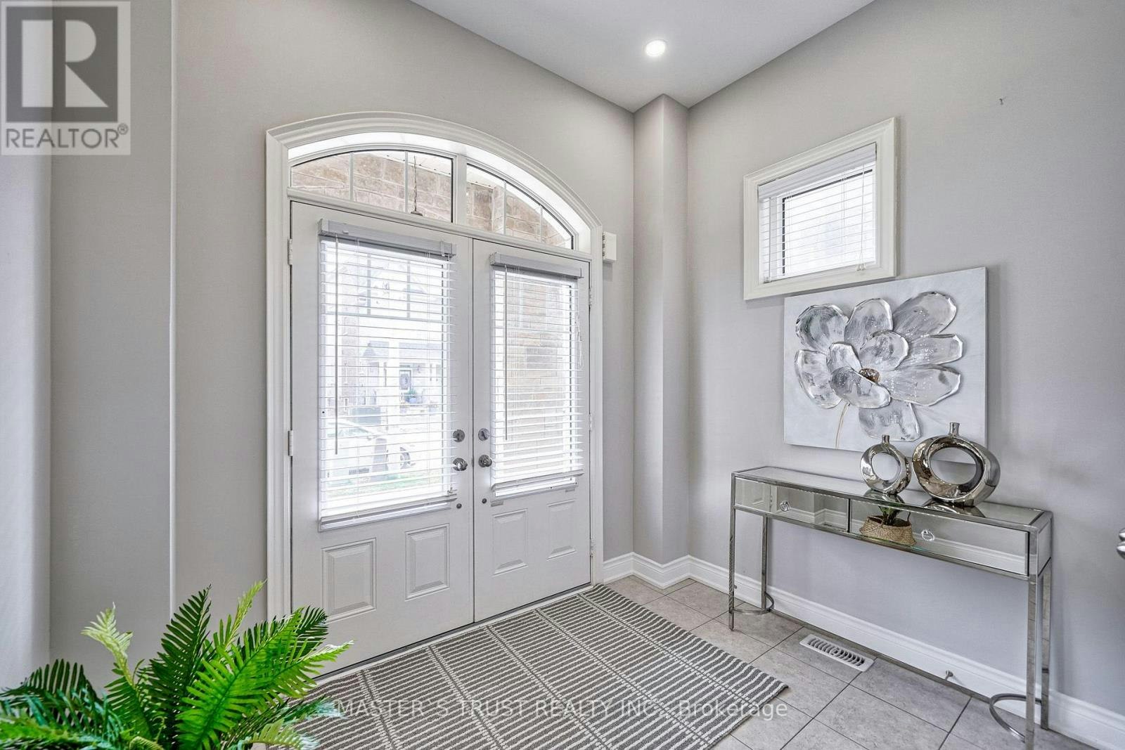 3152 Goodyear Road, Burlington, ON, L7M 1A2 - 2