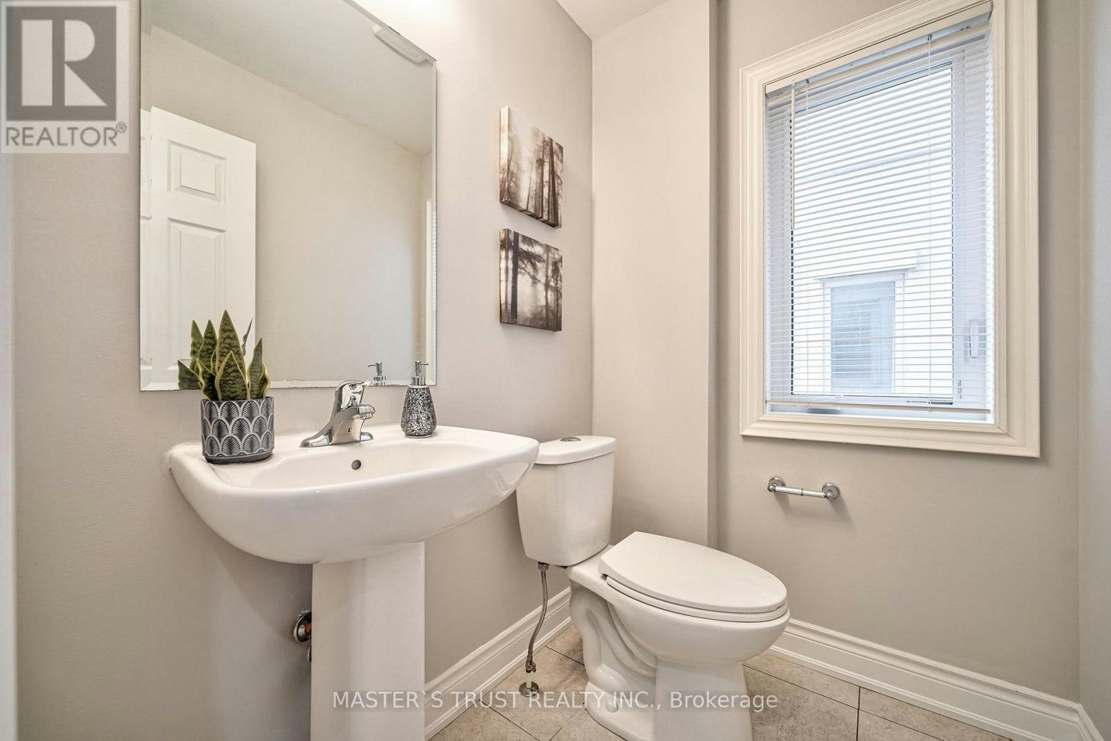 3152 Goodyear Road, Burlington, ON, L7M 1A2 - 3