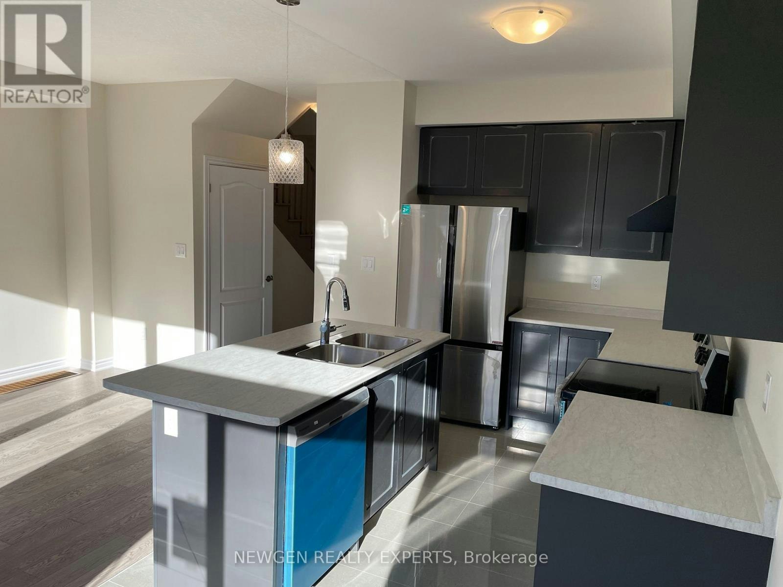 404 Dolman Street, Woolwich, ON, N0B 1M0 - 5