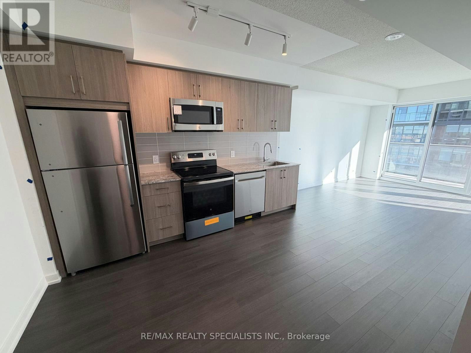 1206-4010 Eglinton Avenue W, Toronto, ON, M9A 0G5 - 4