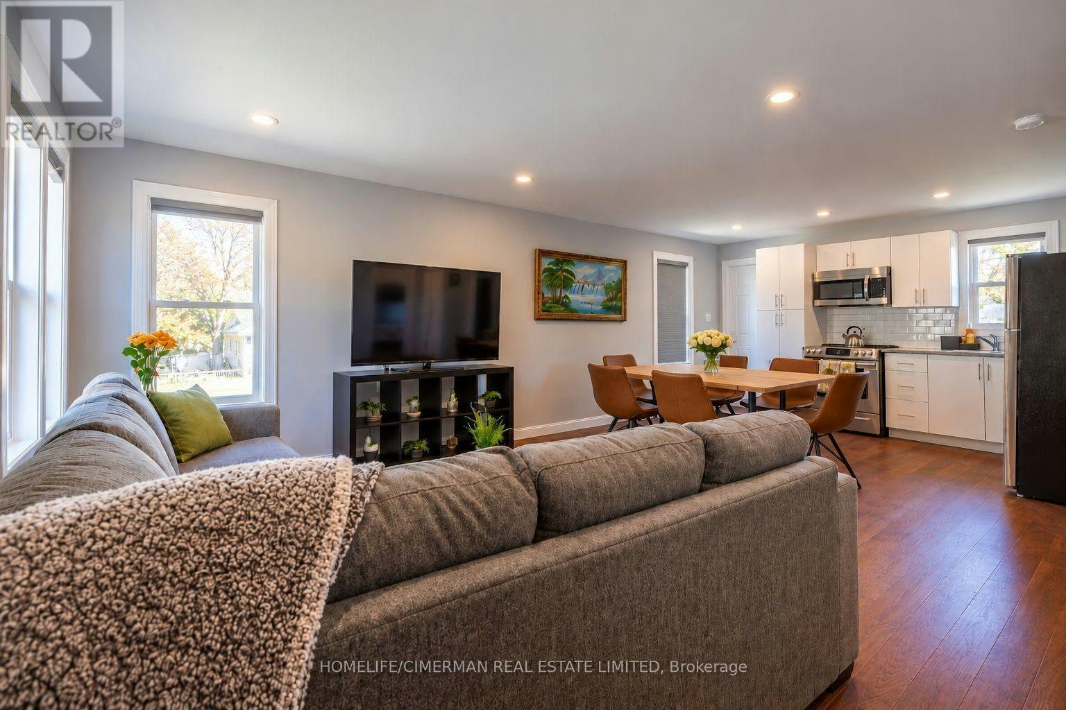 6246 Churchill Street, Niagara Falls, ON, L2G 2X4 - 2