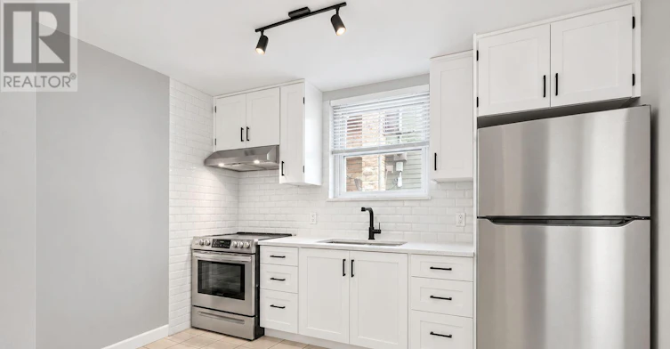 1-527 Laderoute Avenue, Ottawa, ON, K1Z 5V9 - 4