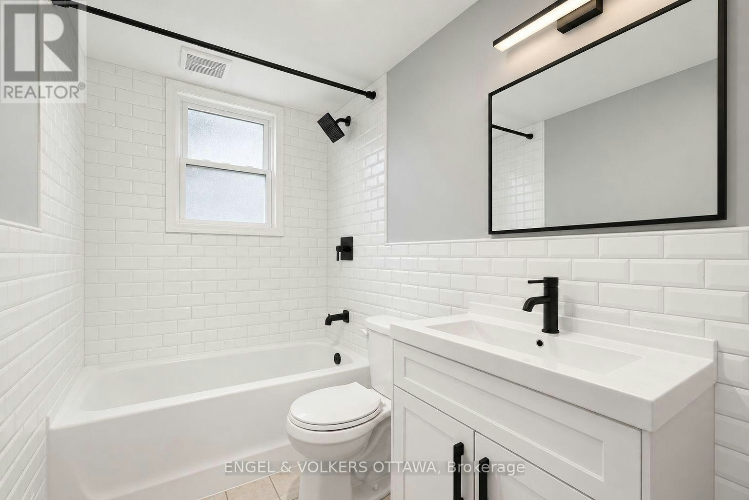 1-527 Laderoute Avenue, Ottawa, ON, K1Z 5V9 - 7