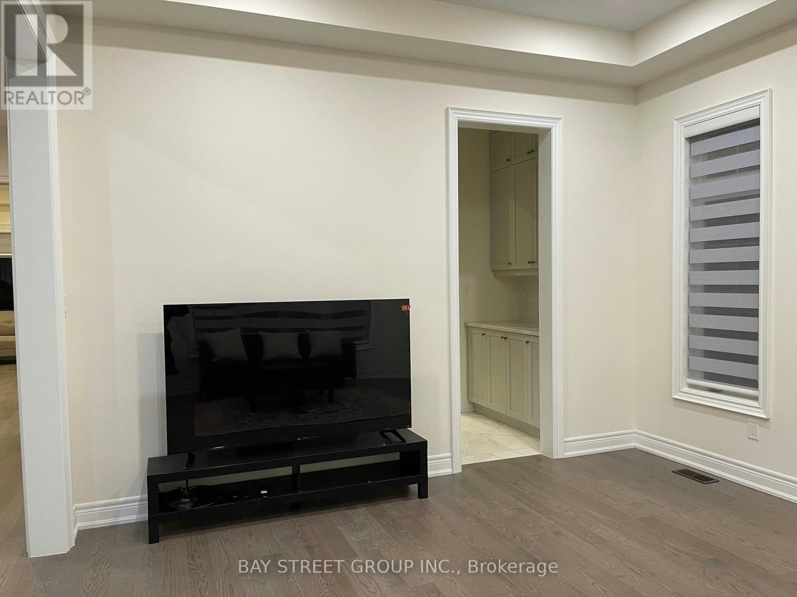 ROOM-56 Bud Leggett Cres Crescent, Georgina, ON, L4P 0B7 - 9