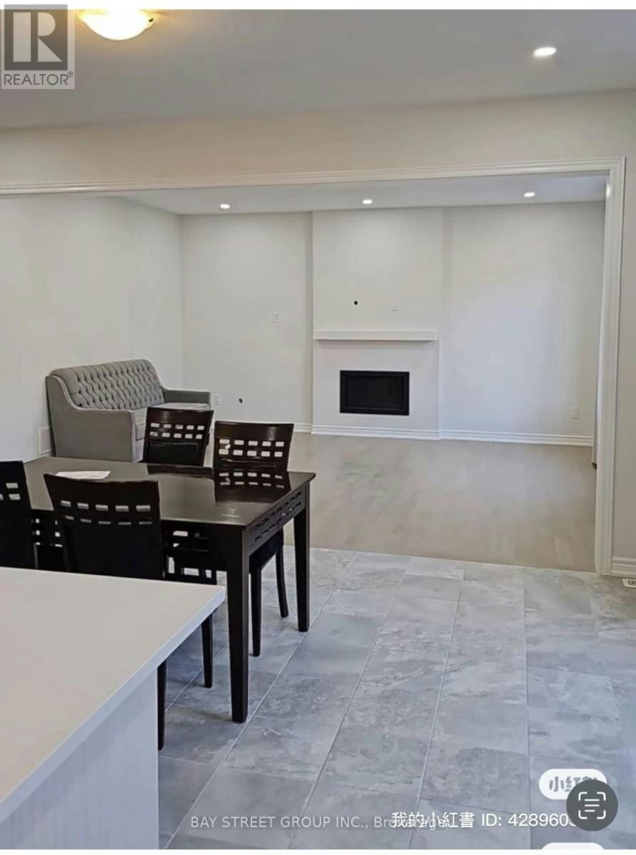 ROOM 2-49 Bud Leggett Cres Crescent, Georgina, ON, L4P 0B5 - 2