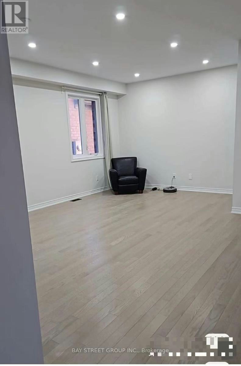 ROOM 2-49 Bud Leggett Cres Crescent, Georgina, ON, L4P 0B5 - 6