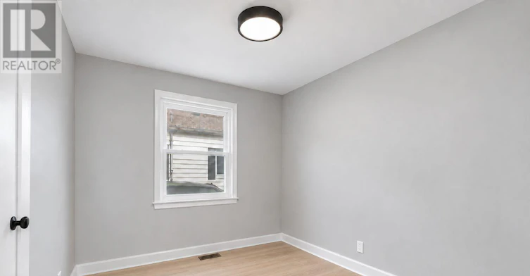 2-527 Laderoute Avenue, Ottawa, ON, K1Z 5V9 - 5