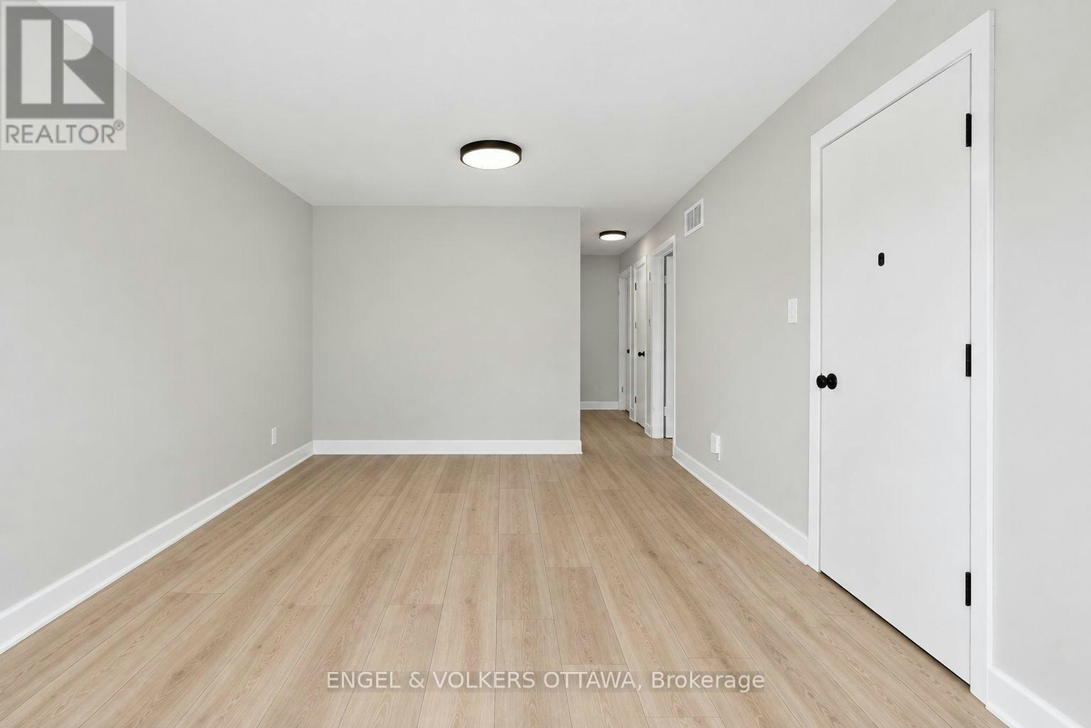 2-527 Laderoute Avenue, Ottawa, ON, K1Z 5V9 - 3
