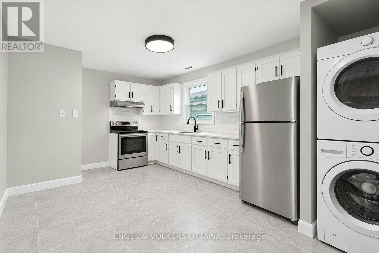 3-527 Laderoute Avenue, Ottawa, ON, K1Z 5V9 - 3