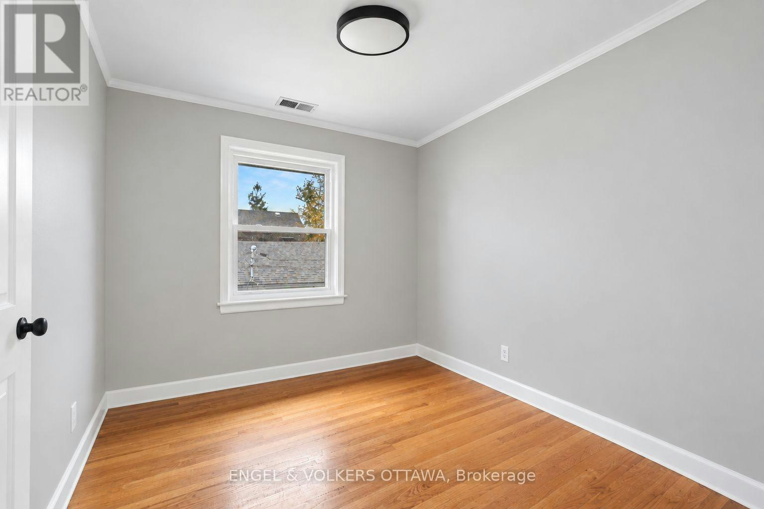 3-527 Laderoute Avenue, Ottawa, ON, K1Z 5V9 - 4