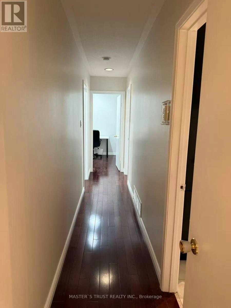 MAIN-92 Loganberry Crescent, Toronto, ON, M2H 3H1 - 6