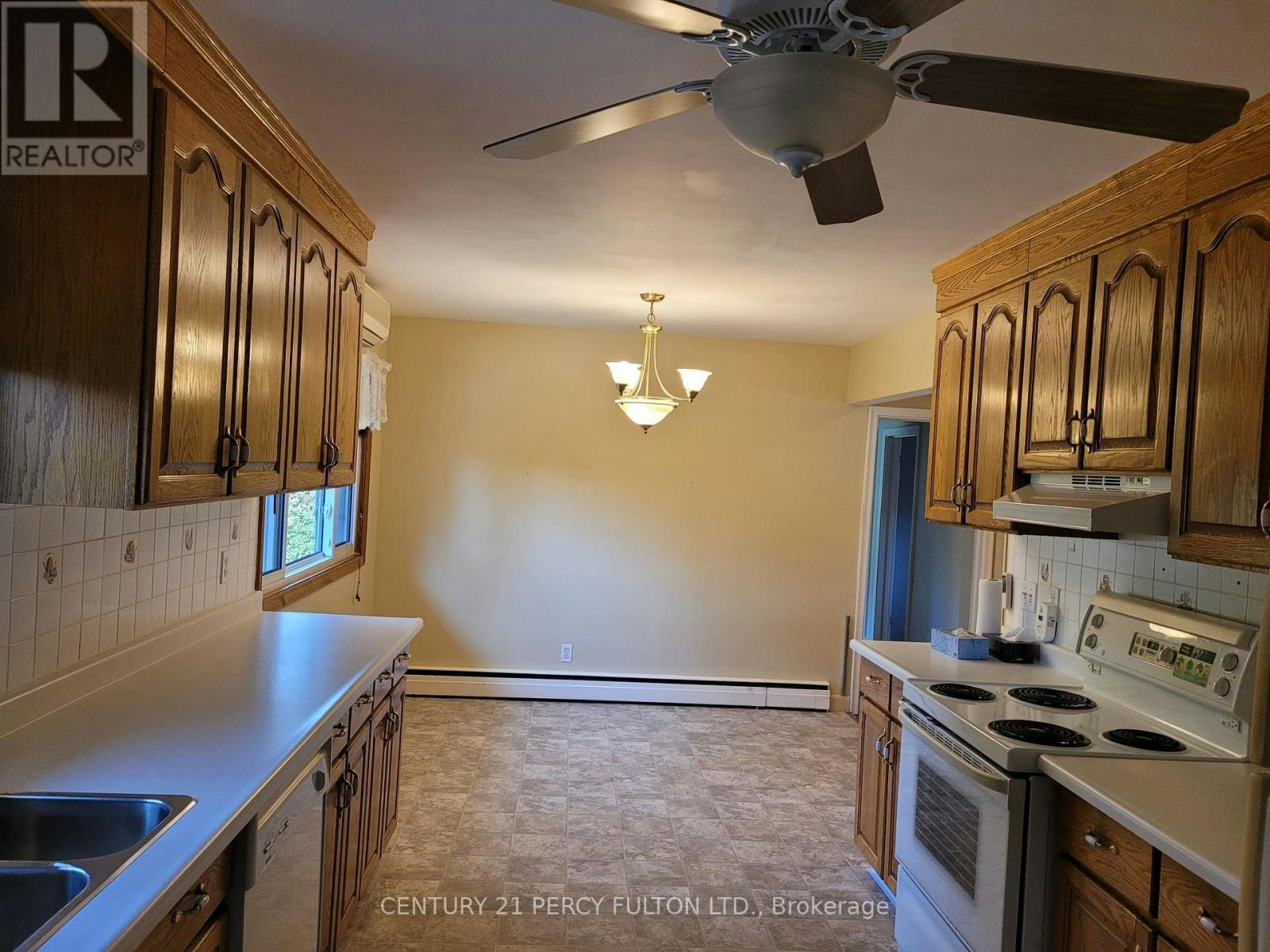 460 Bader Avenue, Oshawa, ON, L1J 3E8 - 7