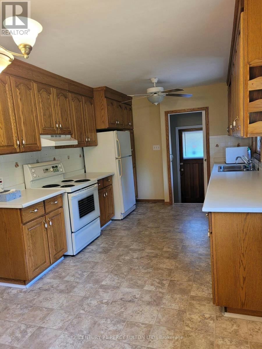 460 Bader Avenue, Oshawa, ON, L1J 3E8 - 8