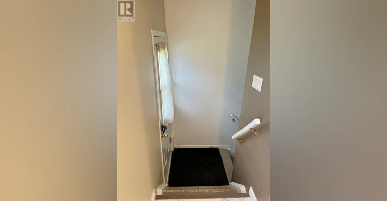 46 Bedale Drive, Ottawa, ON, K2H 5M1 - 21