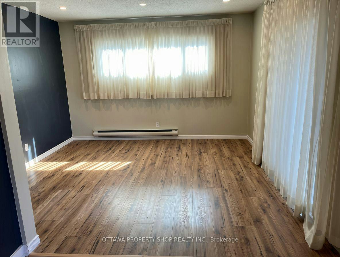 46 Bedale Drive, Ottawa, ON, K2H 5M1 - 8