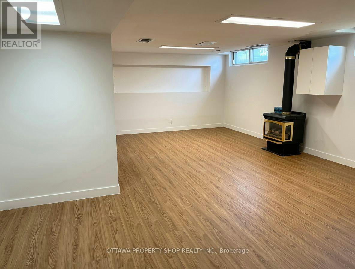 46 Bedale Drive, Ottawa, ON, K2H 5M1 - 23