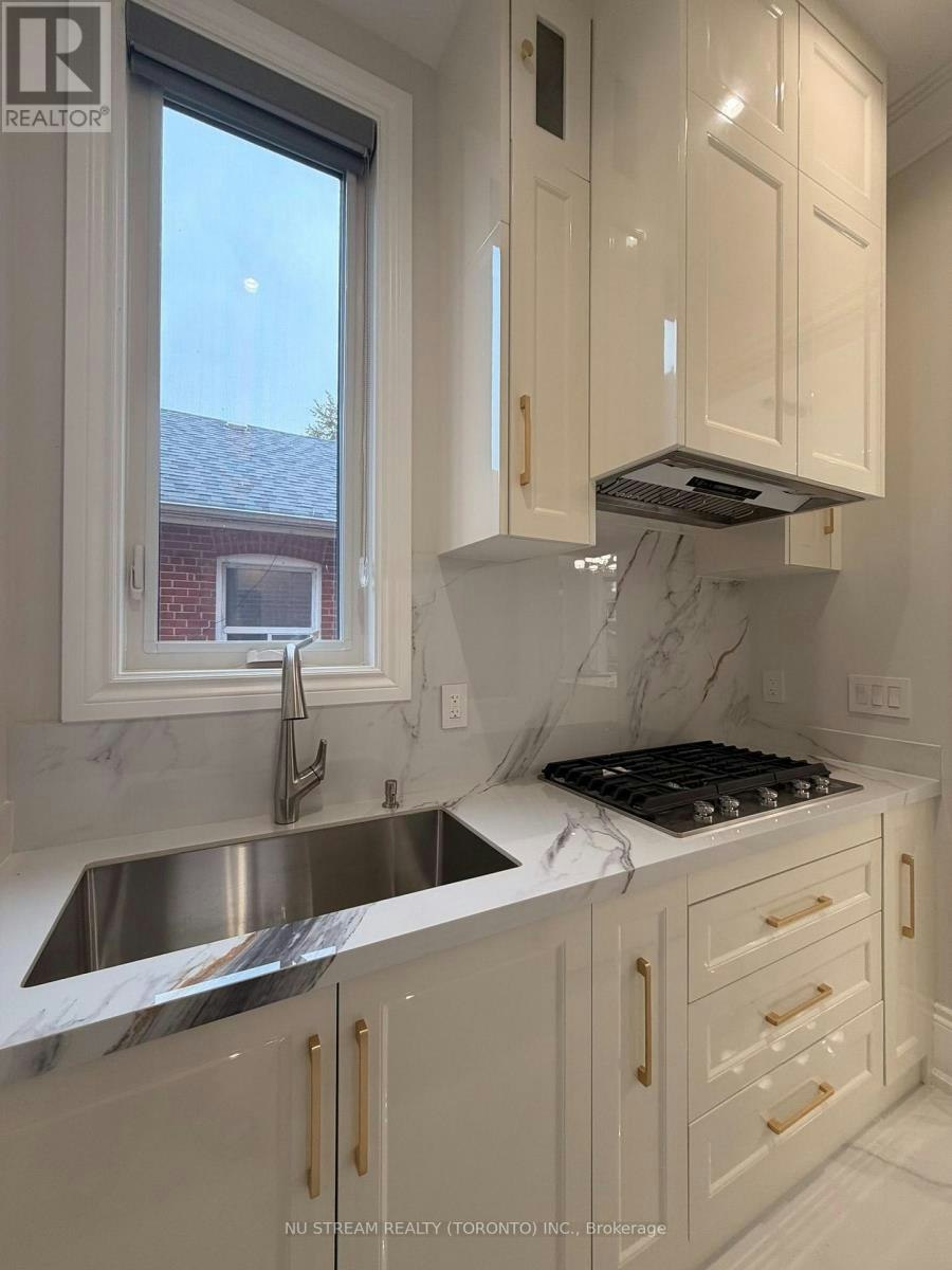108 Abitibi Avenue, Toronto, ON, M2M 2V6 - 15
